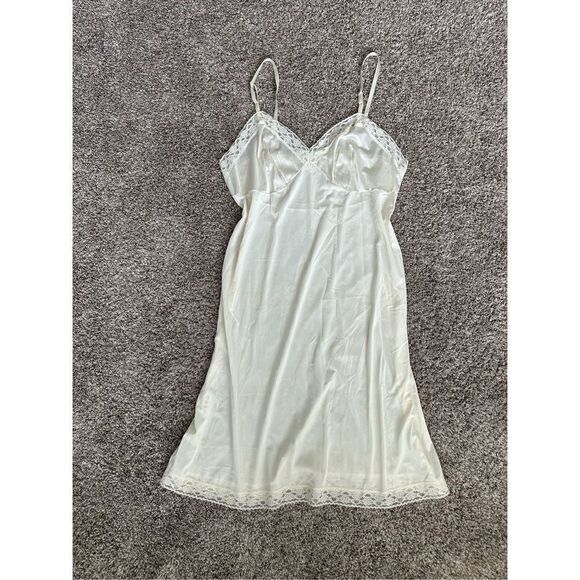 vintage vanity fair cream lace trim slip lingerie nightgown dress size 40 - Picture 1 of 6